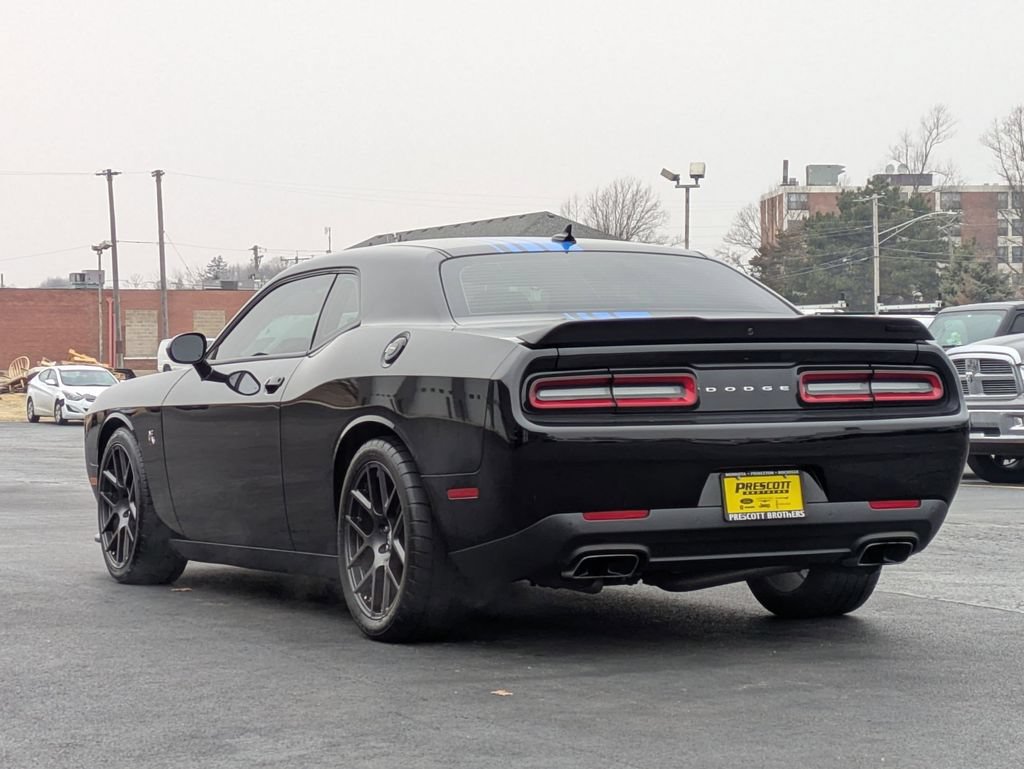 Used 2019 Dodge Challenger R/T Scat Pack w/ Shaker Package RWD image 6