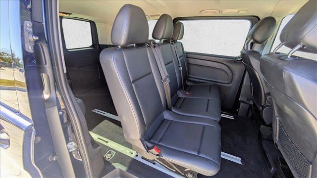 Used 2016 Mercedes-Benz Metris Passenger image 21