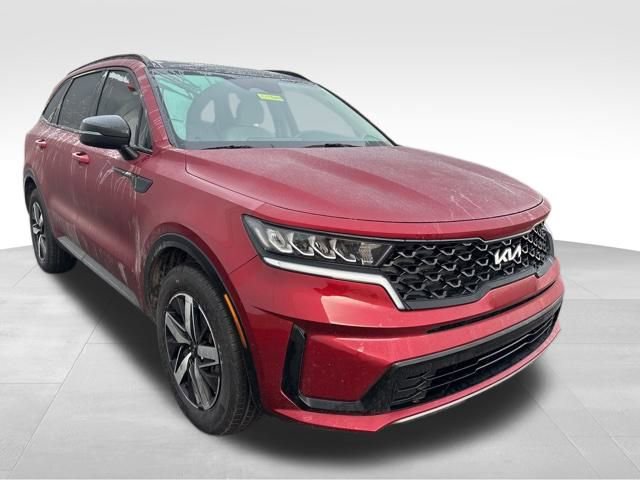 Used 2023 Kia Sorento S w/ Panoramic Sunroof Package