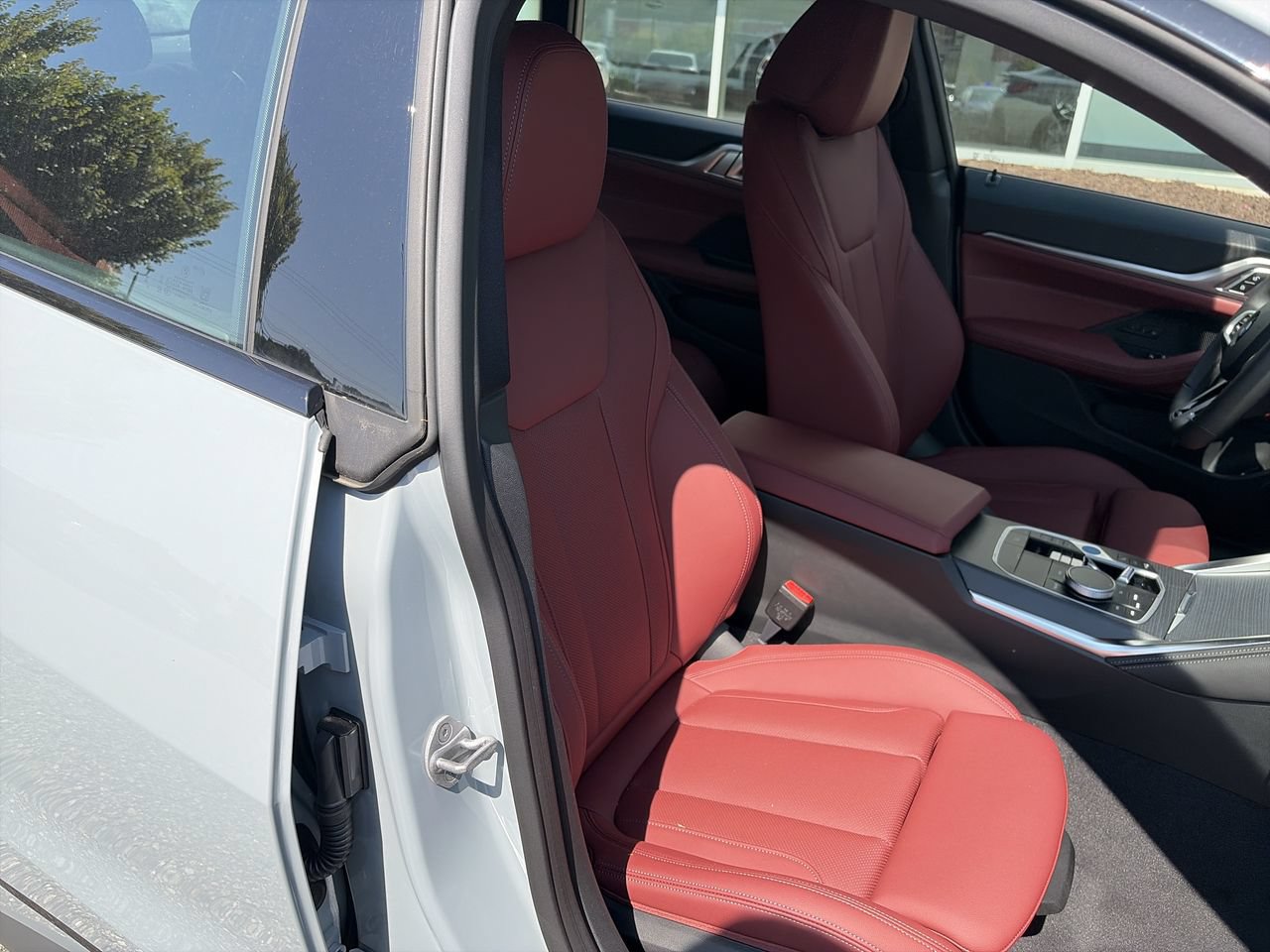 Used 2026 BMW i4 eDrive40 w/ M Sport Package RWD image 36
