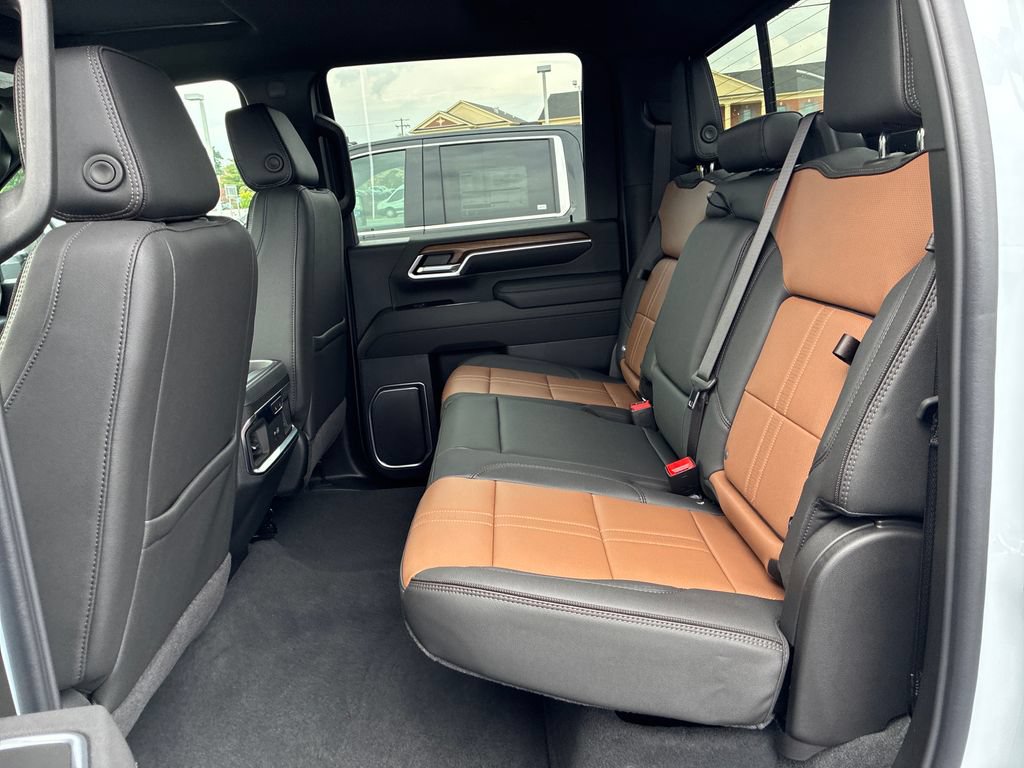 New 2026 Chevrolet Silverado 3500 High Country w/ High Country Premium Package AWD/4WD image 17