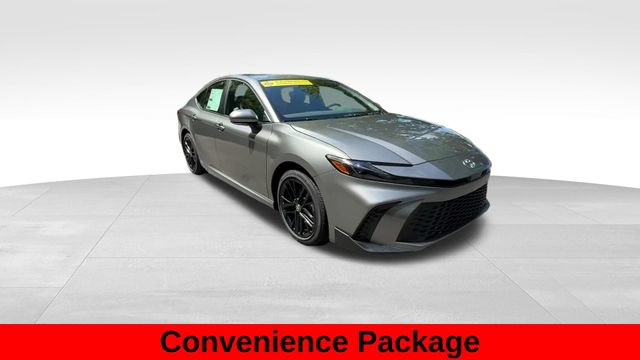 Used 2026 Toyota Camry SE FWD image 9