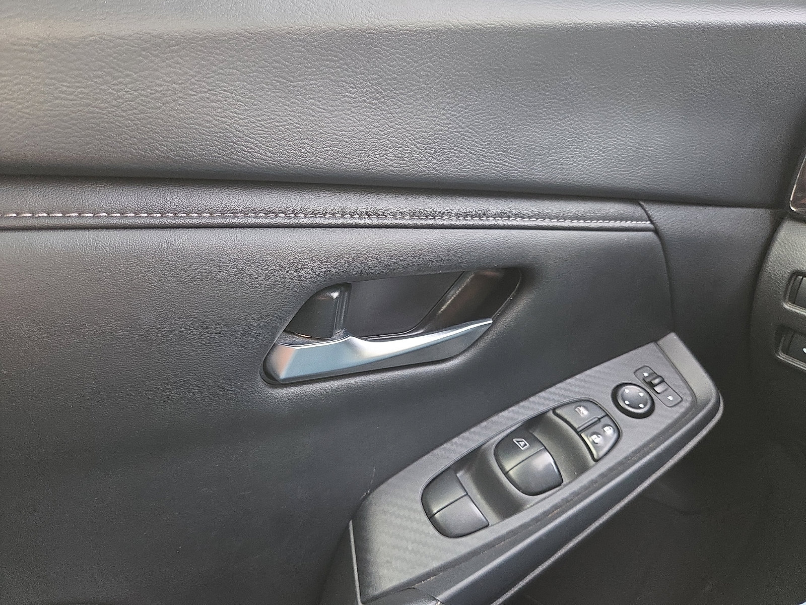 Used 2023 Nissan Sentra SV image 17