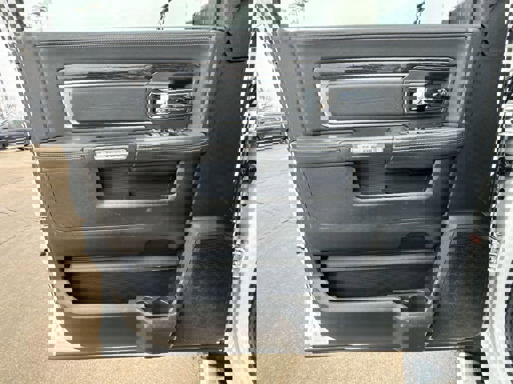 Used 2014 RAM 2500 Limited image 25