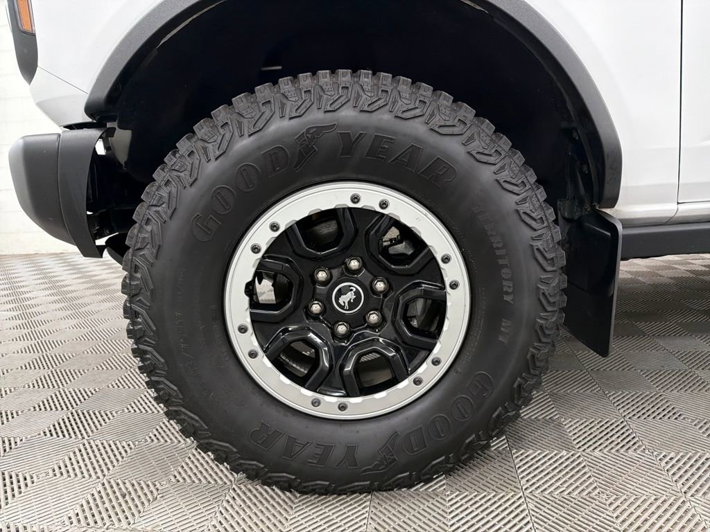 Certified 2023 Ford Bronco Black Diamond w/ Sasquatch Package image 10