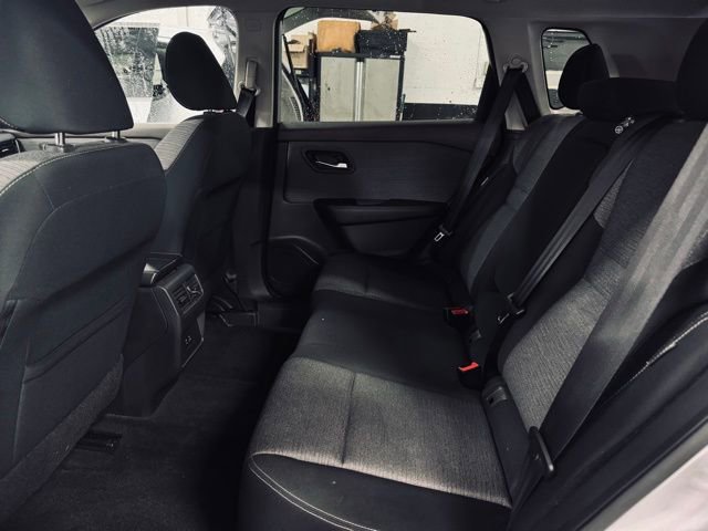 Used 2022 Nissan Rogue SV AWD/4WD image 17