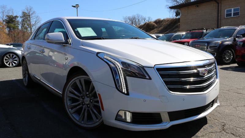 Used 2018 Cadillac XTS Luxury image 3