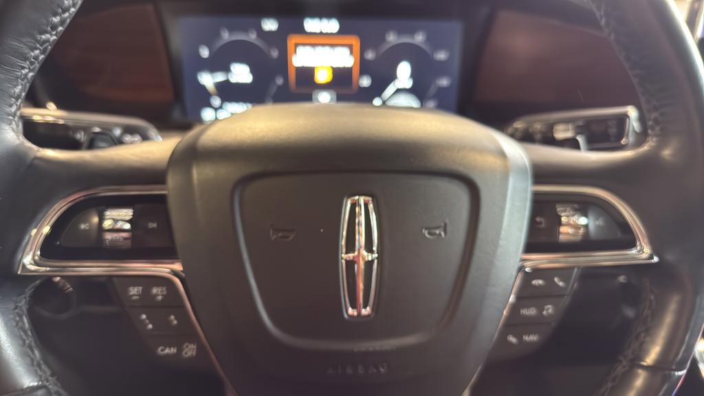 Used 2020 Lincoln Navigator Reserve w/ Luxury Package image 23