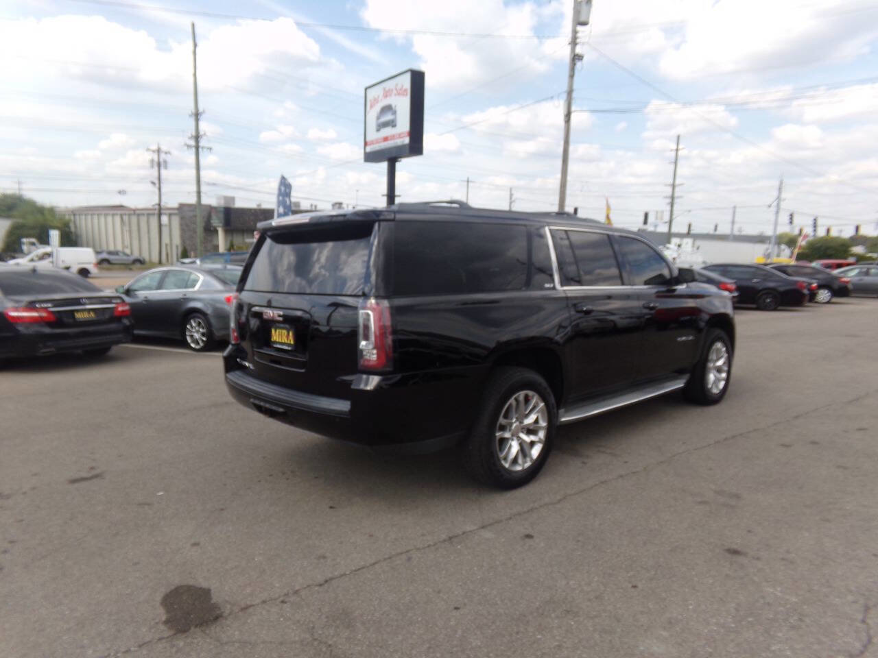 Used 2015 GMC Yukon XL SLT w/ Open Road Package image 7
