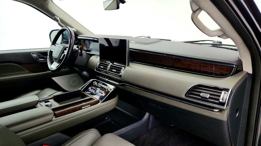 Used 2022 Lincoln Navigator Black Label AWD/4WD image 26