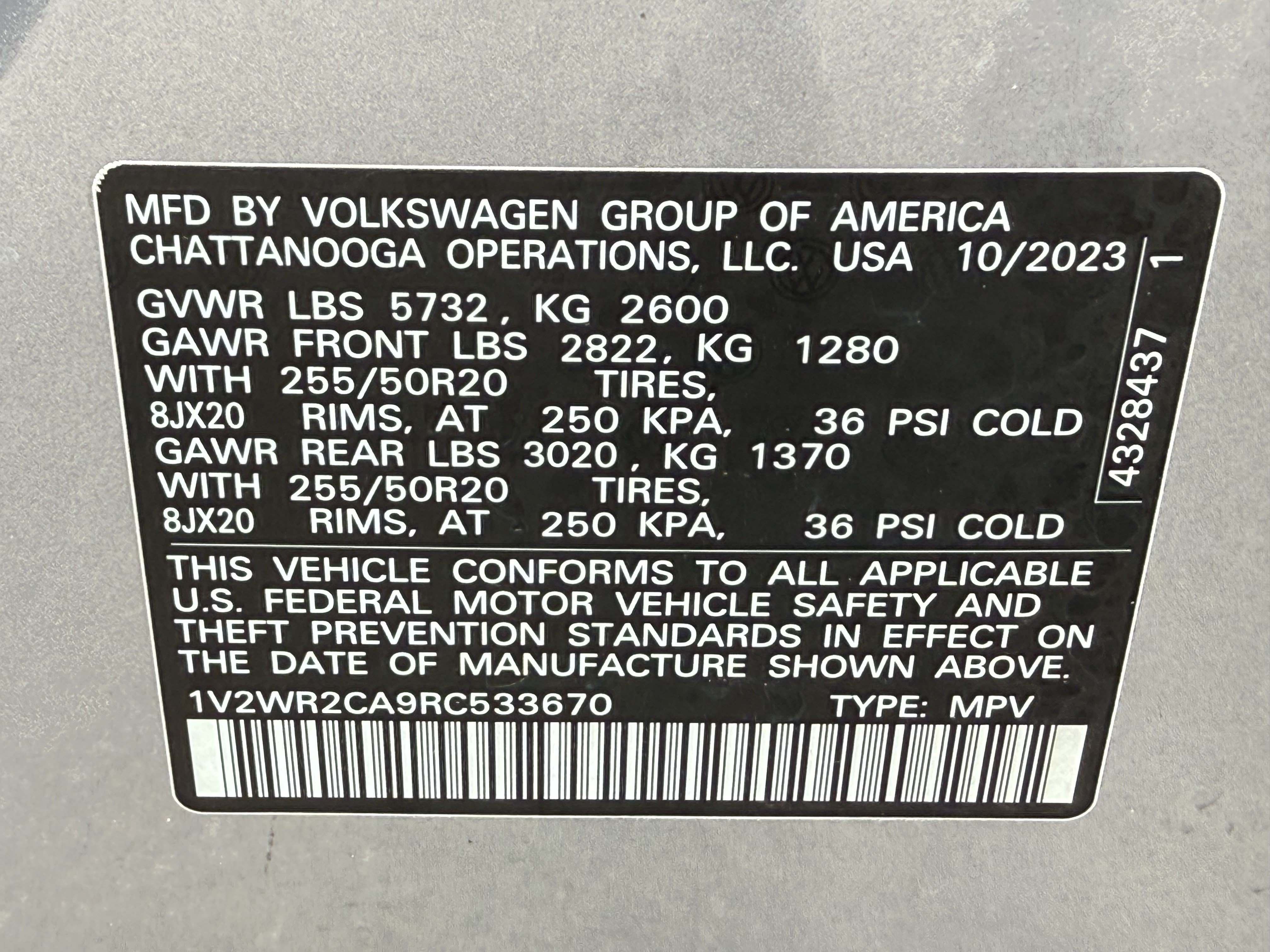 Used 2024 Volkswagen Atlas SE FWD image 35