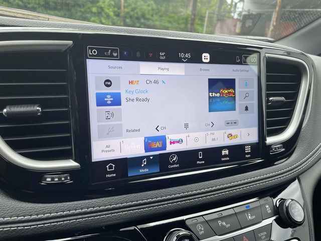 New 2027 Chrysler Pacifica Select FWD image 29