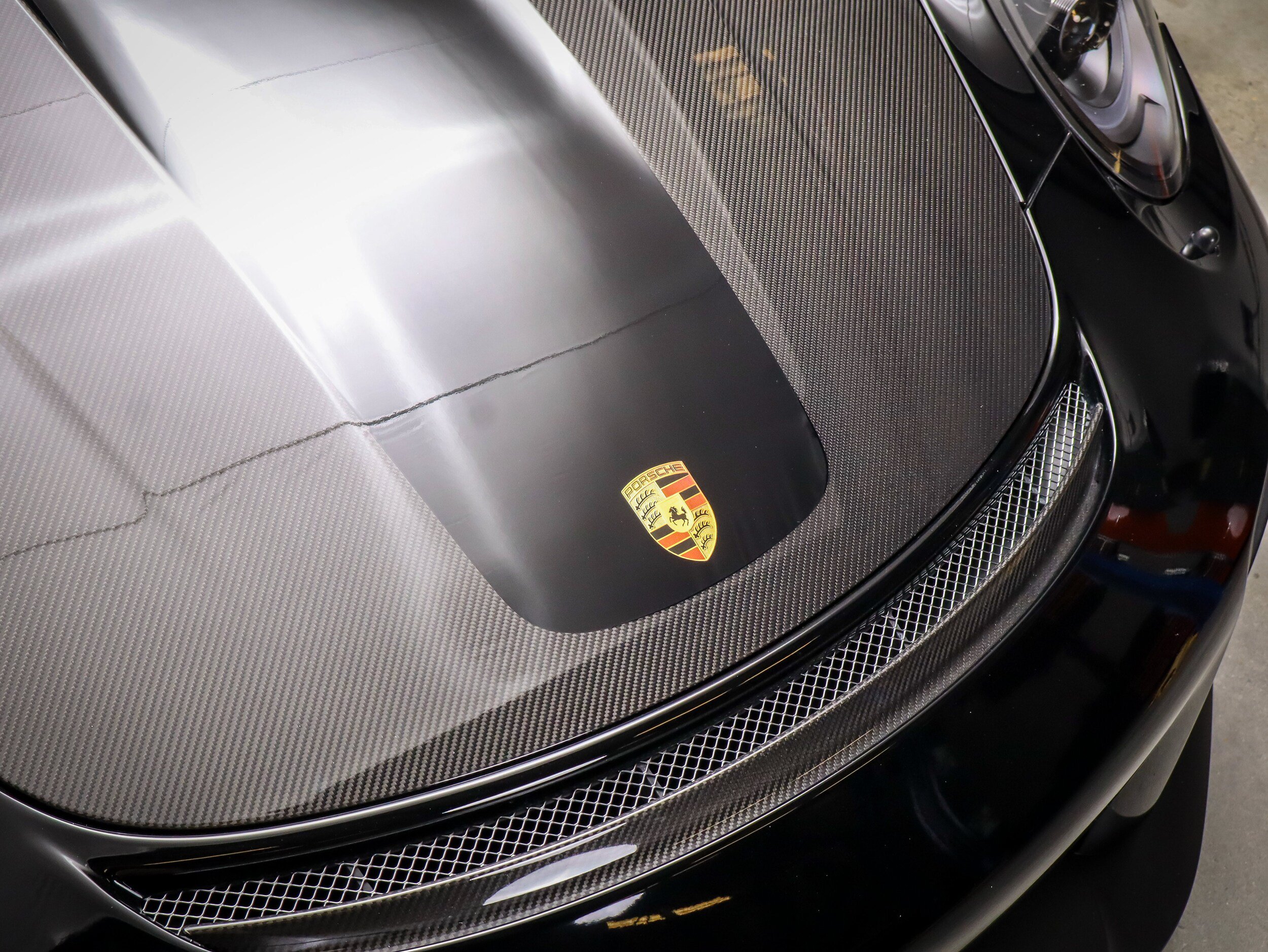Certified 2018 Porsche 911 GT2 RS RWD image 11