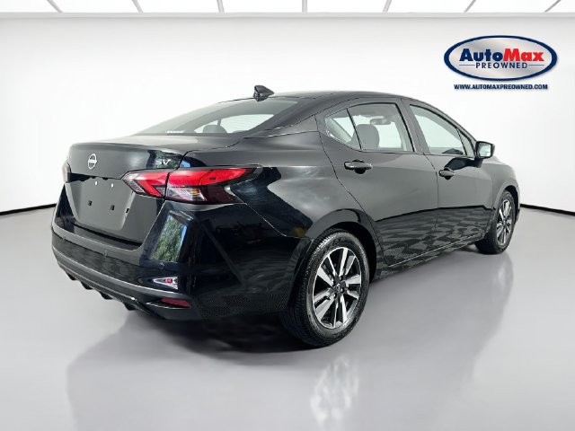 Used 2024 Nissan Versa SV FWD image 2
