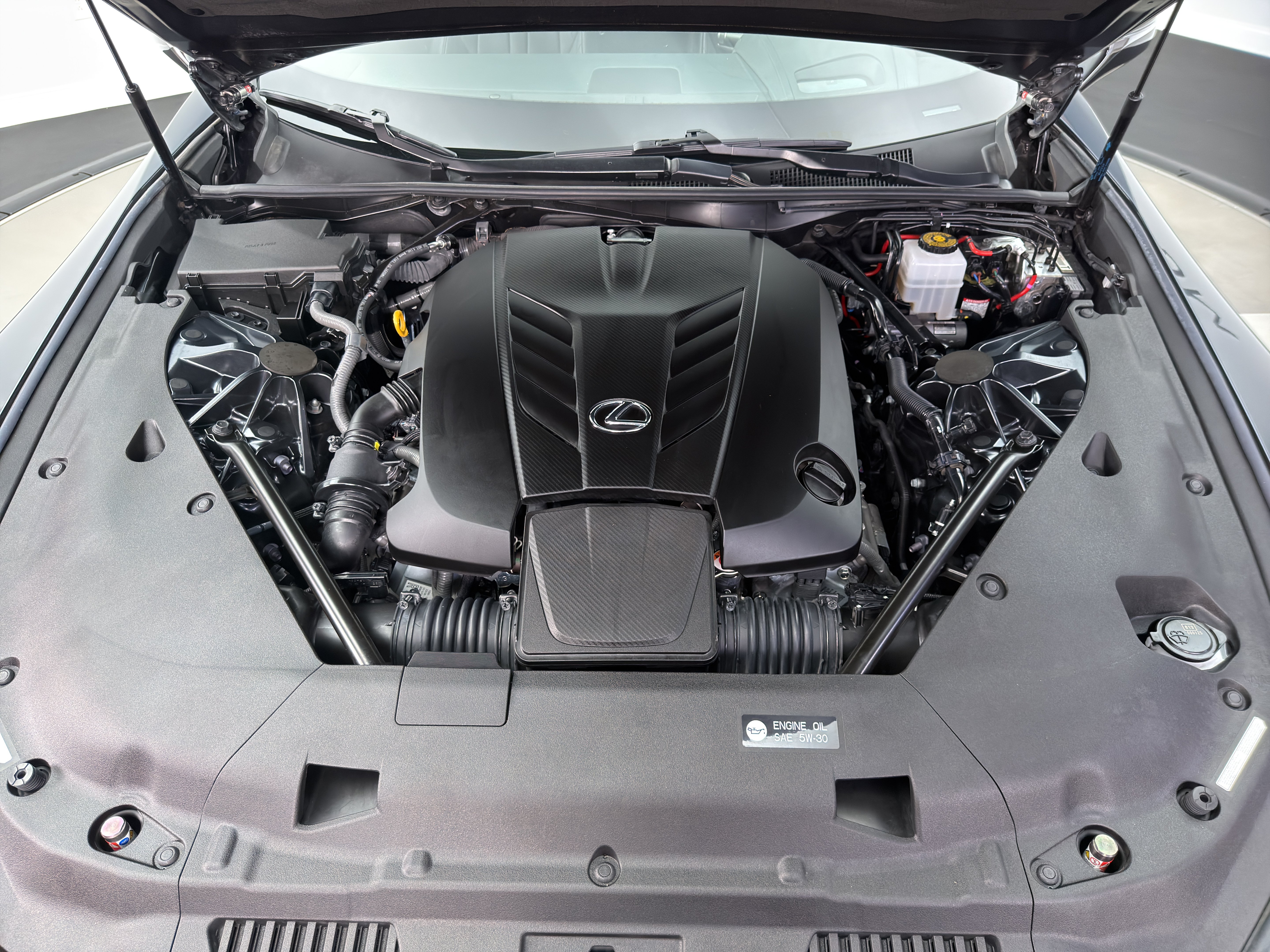 Used 2022 Lexus LC 500 Convertible w/ Touring Package RWD image 28