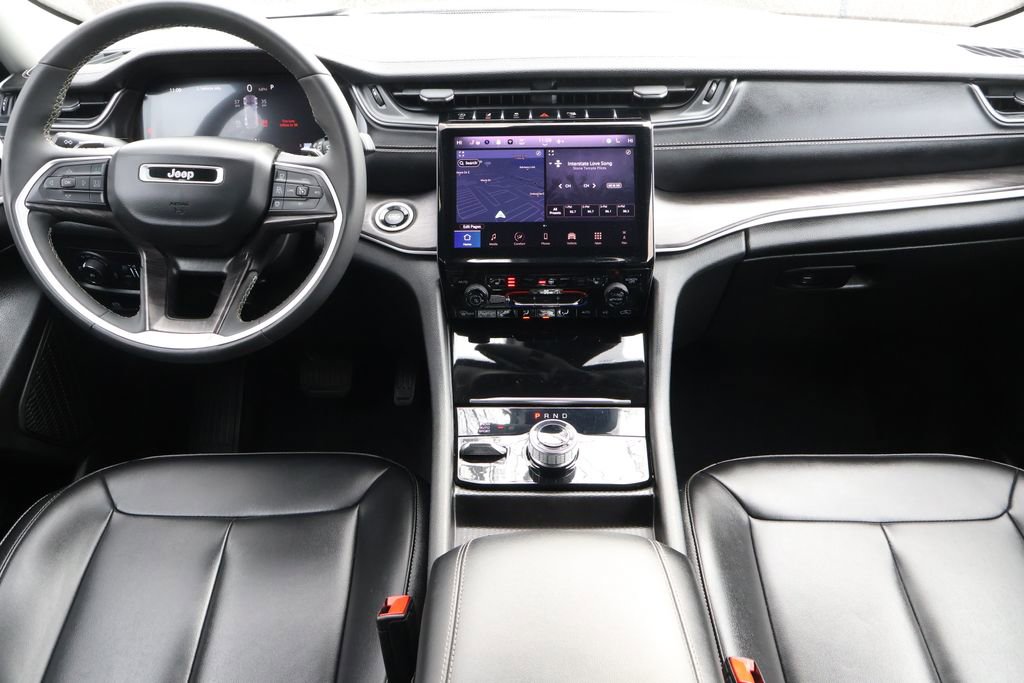 Used 2024 Jeep Grand Cherokee Limited image 15