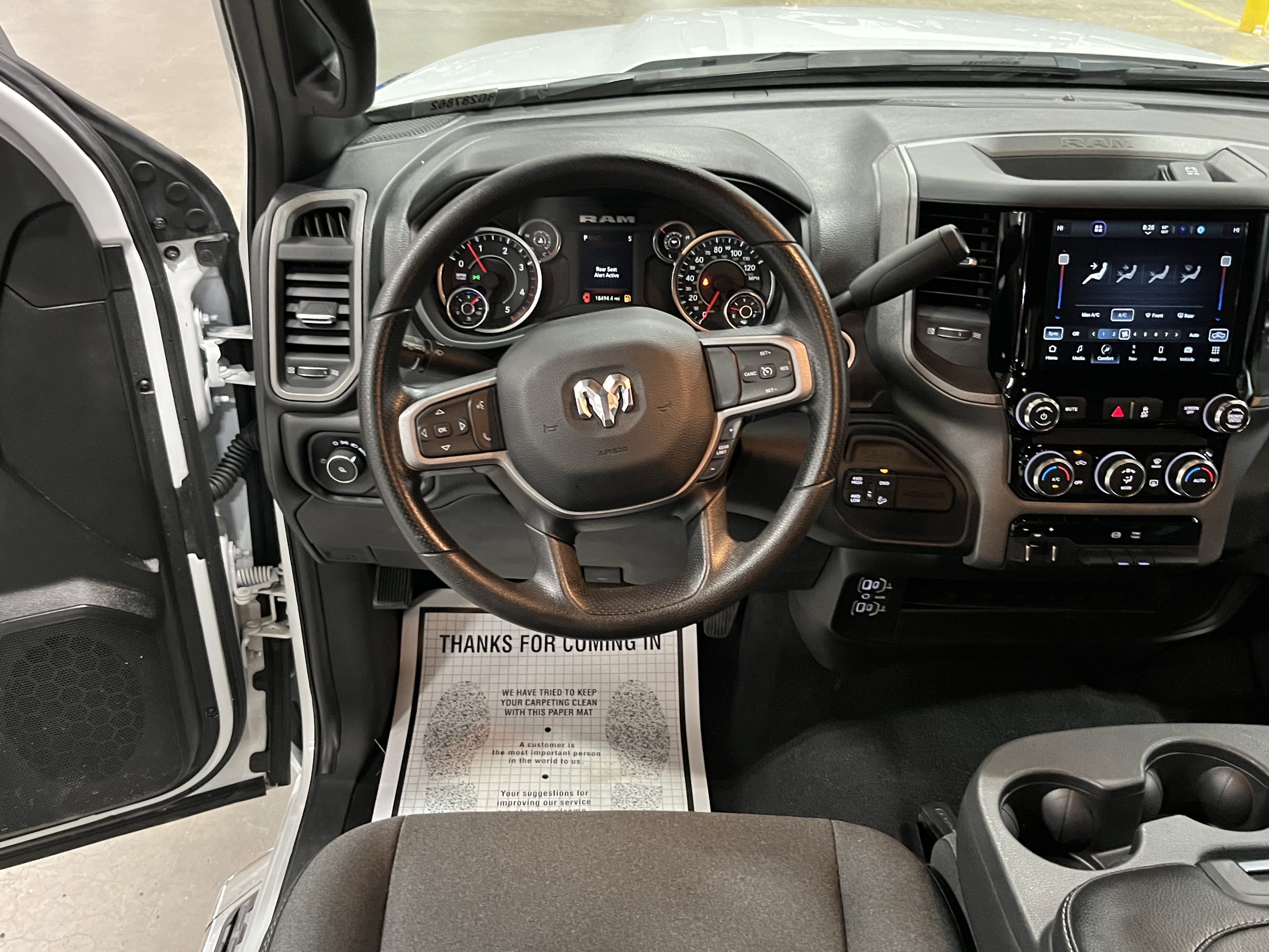 Used 2024 RAM 2500 Tradesman w/ Chrome Appearance Group image 15