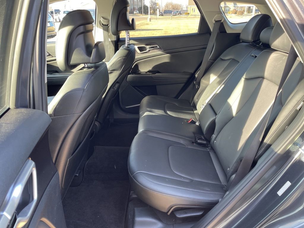 Used 2024 Kia Sportage EX FWD image 10