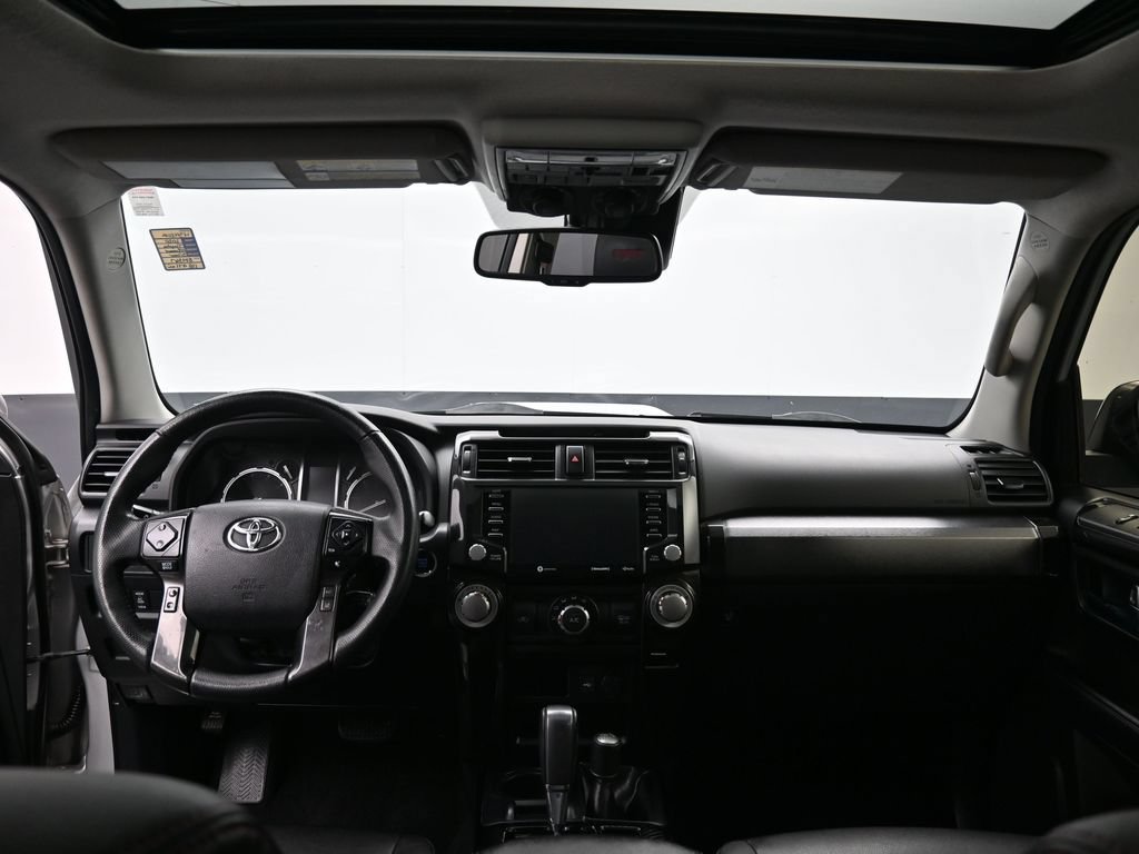 Certified 2020 Toyota 4Runner Venture w/ Moonroof Package AWD/4WD image 29