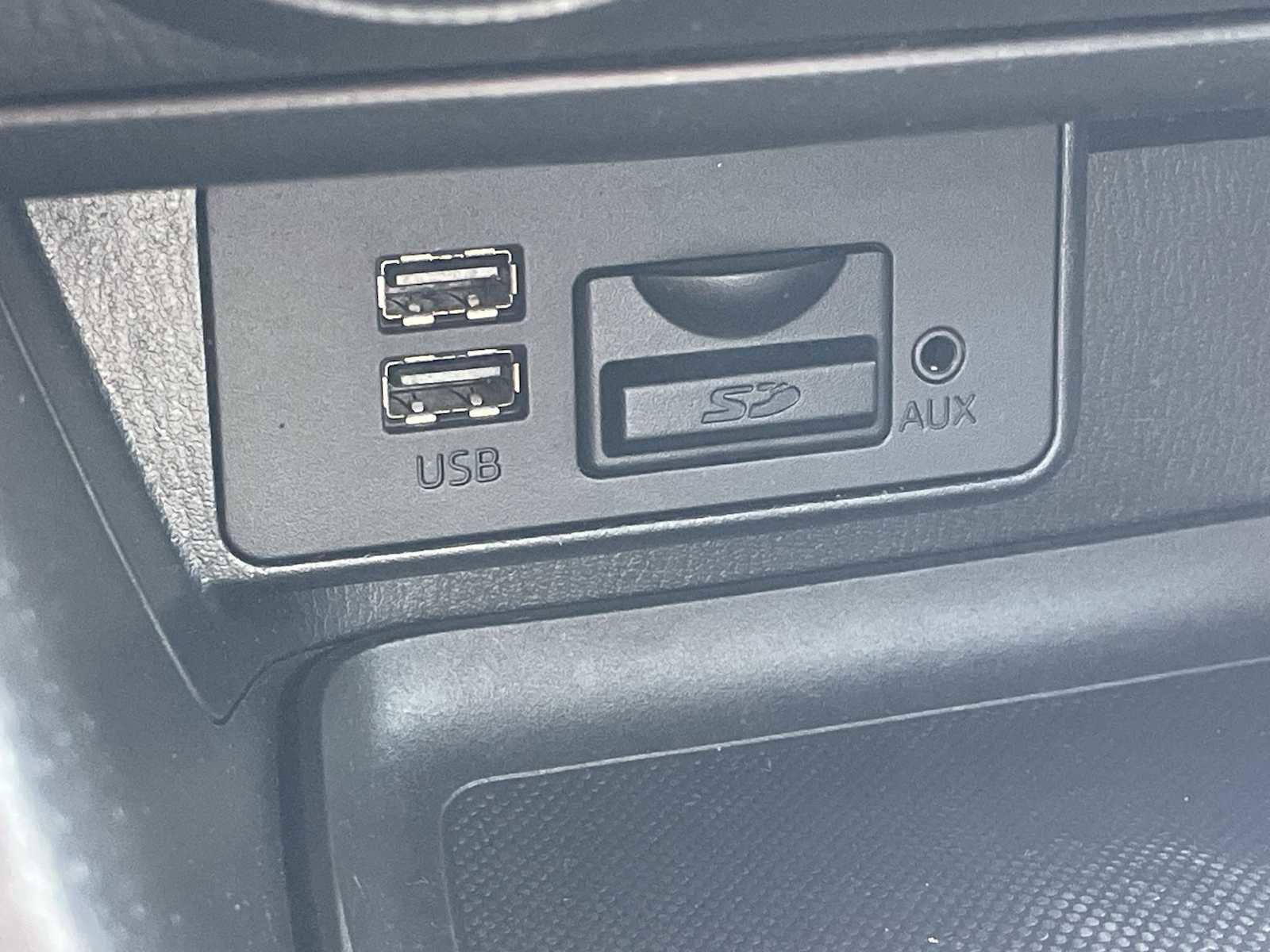 Used 2015 MAZDA MAZDA3 i Touring image 23