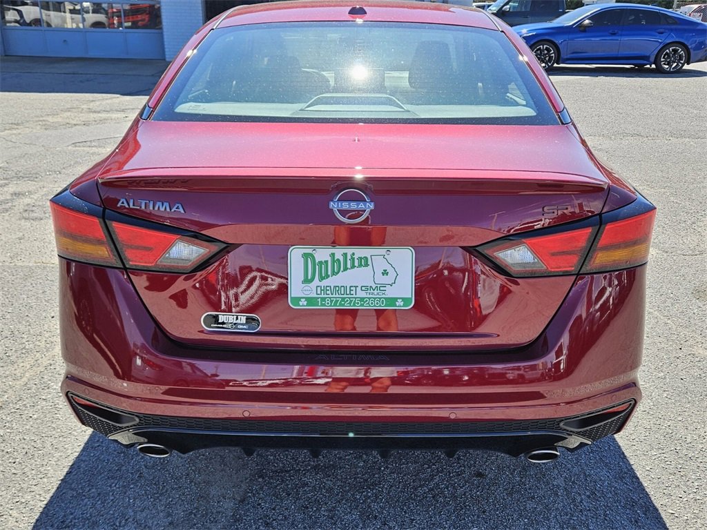 New 2025 Nissan Altima 2.5 SR image 8
