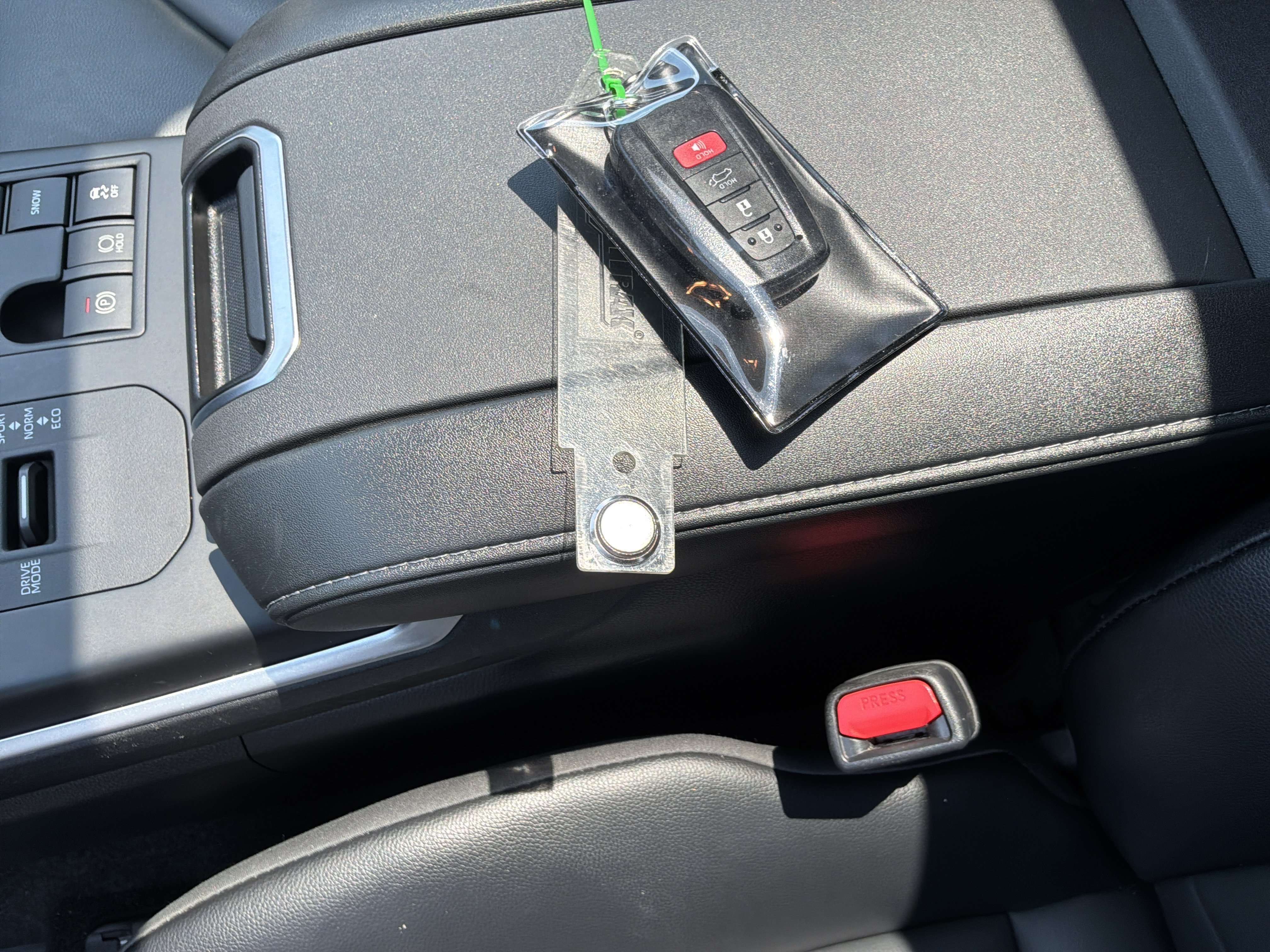 Used 2023 Toyota Highlander XLE FWD image 36