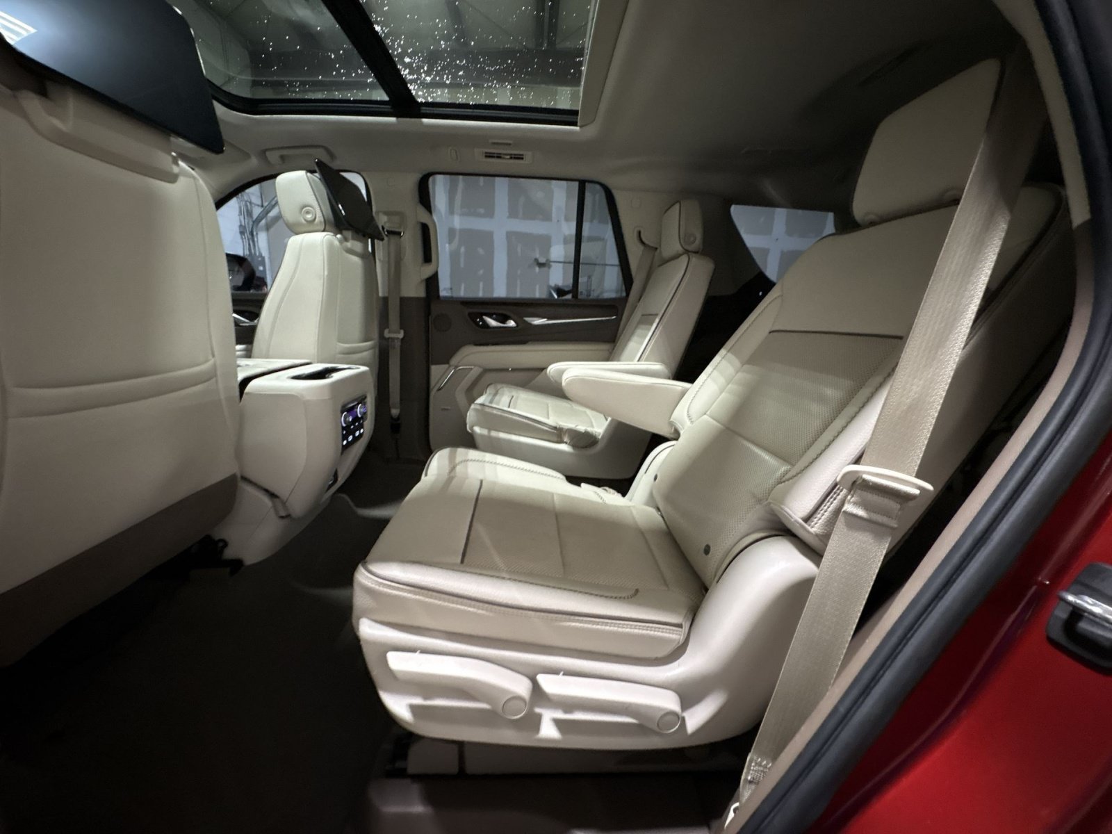 Used 2021 GMC Yukon Denali AWD/4WD image 25