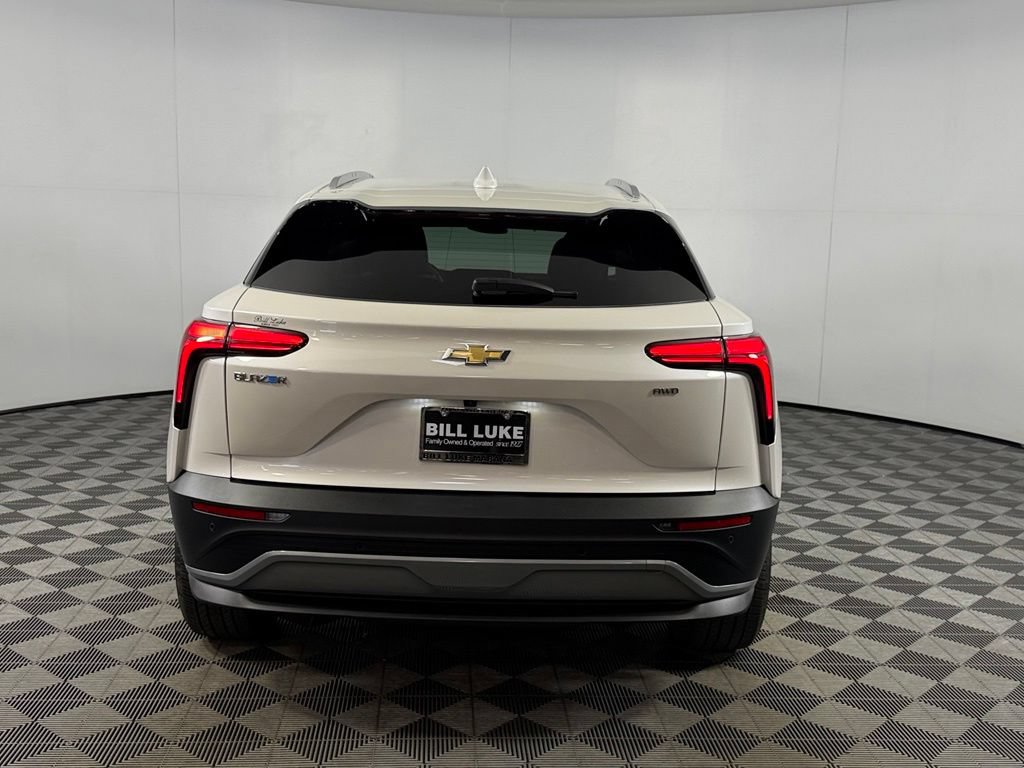 Used 2024 Chevrolet Blazer EV LT AWD/4WD image 9