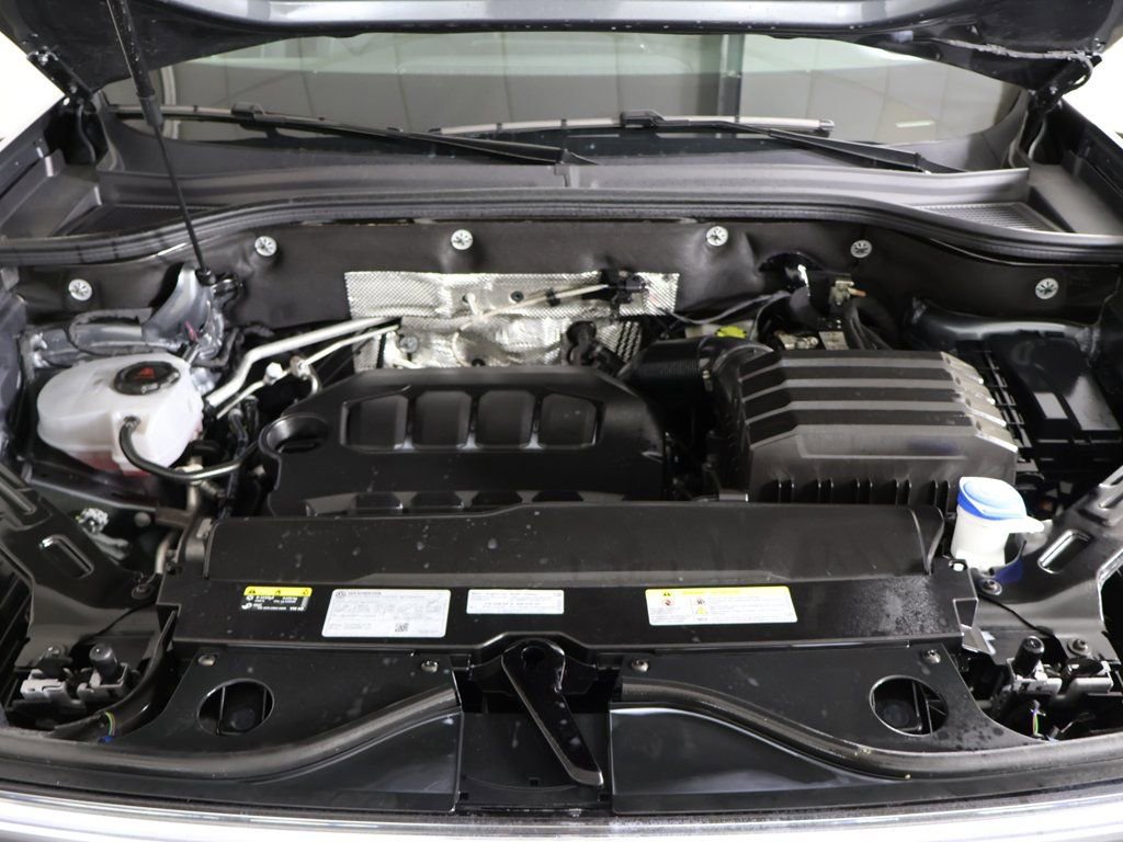 Used 2025 Volkswagen Atlas SE image 21