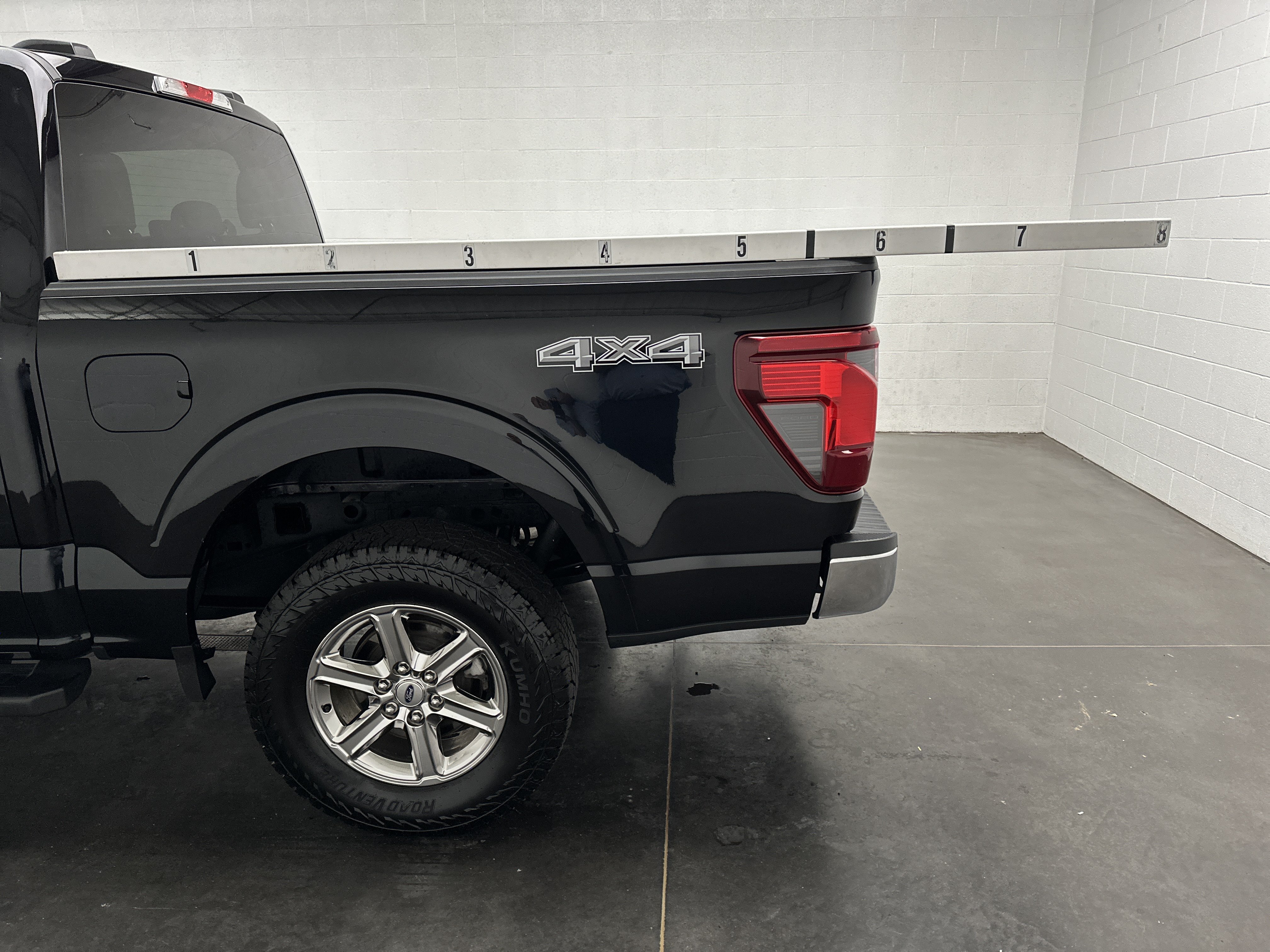 Used 2024 Ford F150 XLT AWD/4WD image 7