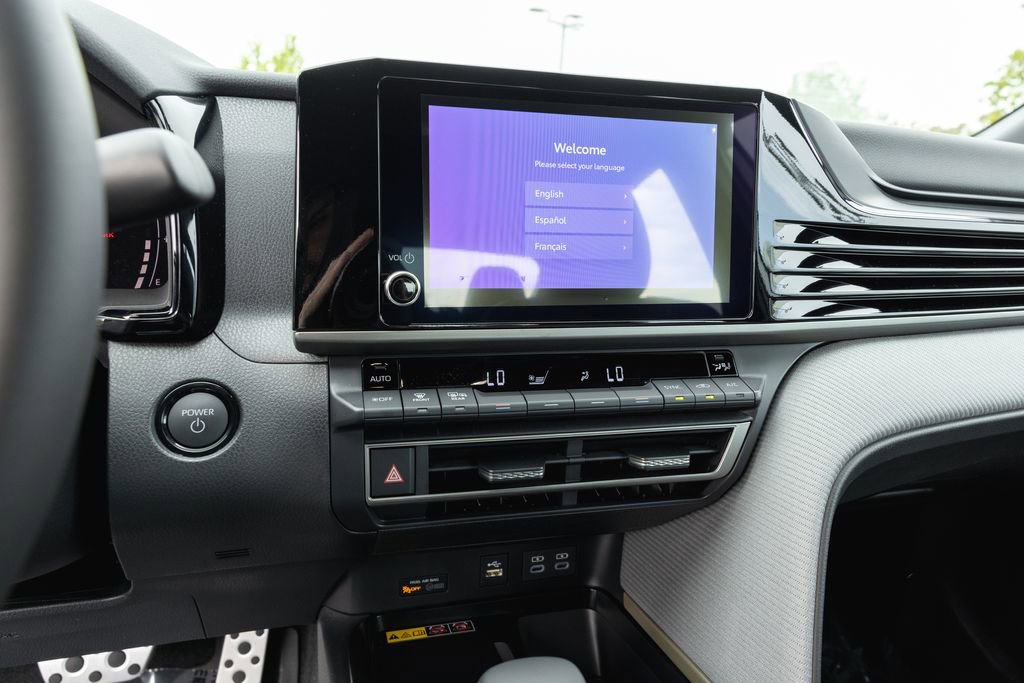 Used 2026 Toyota Camry SE FWD image 17