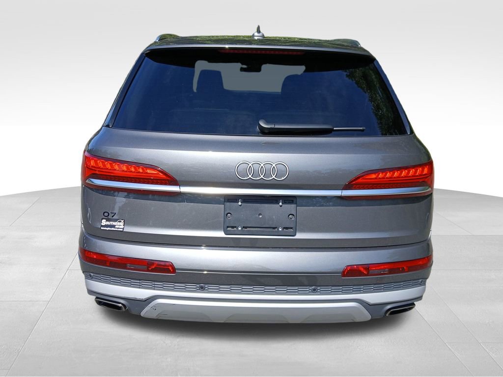 Used 2025 Audi Q7 3.0T Premium Plus image 4