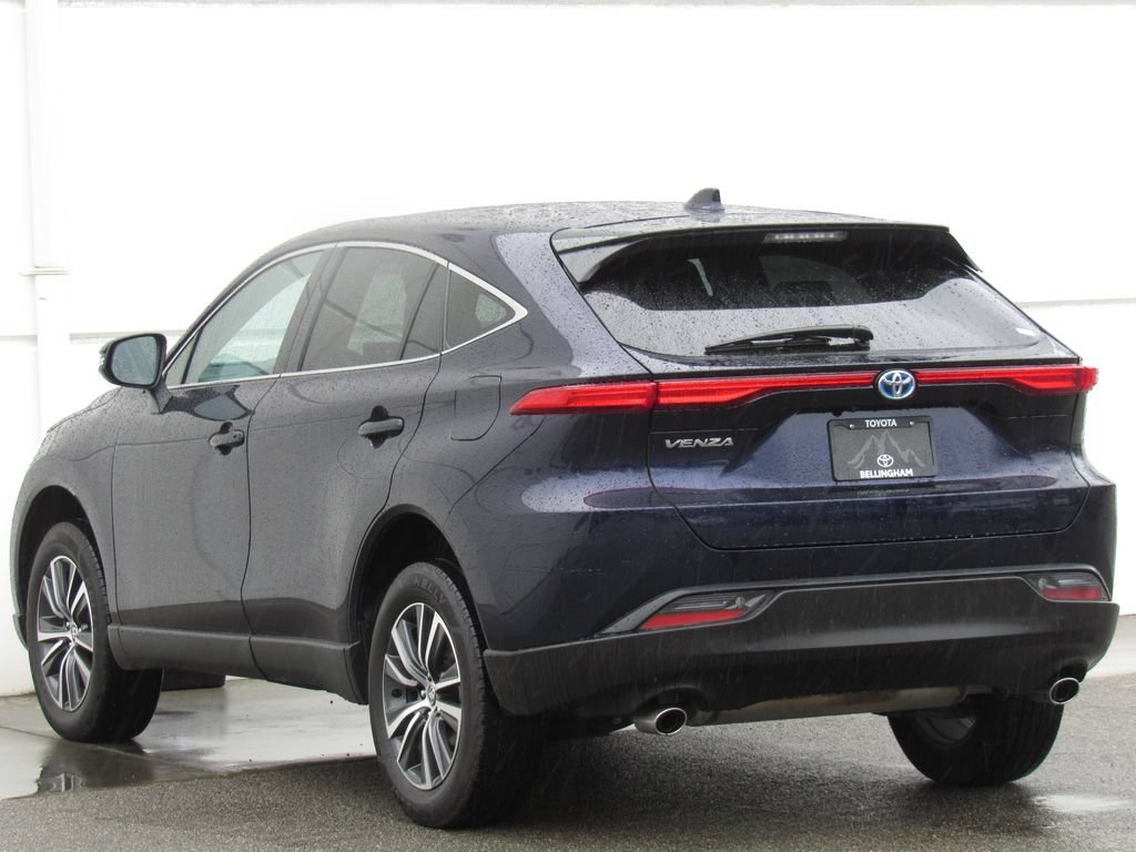 Certified 2024 Toyota Venza LE AWD/4WD image 5