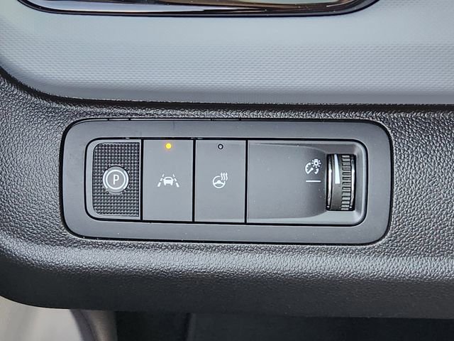 New 2027 Chevrolet Bolt LT w/ Comfort Package image 17