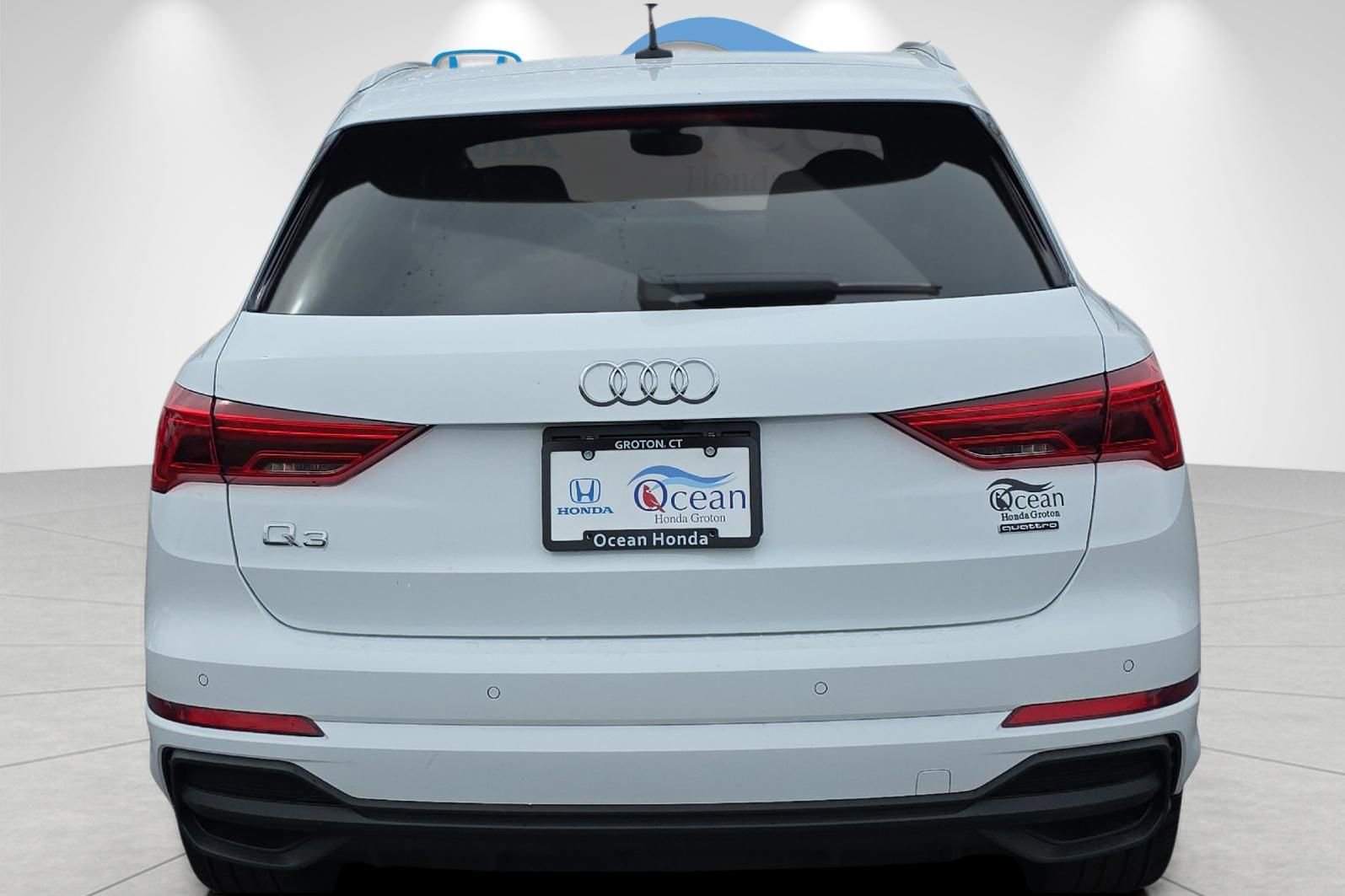 Used 2025 Audi Q3 2.0T Premium image 4