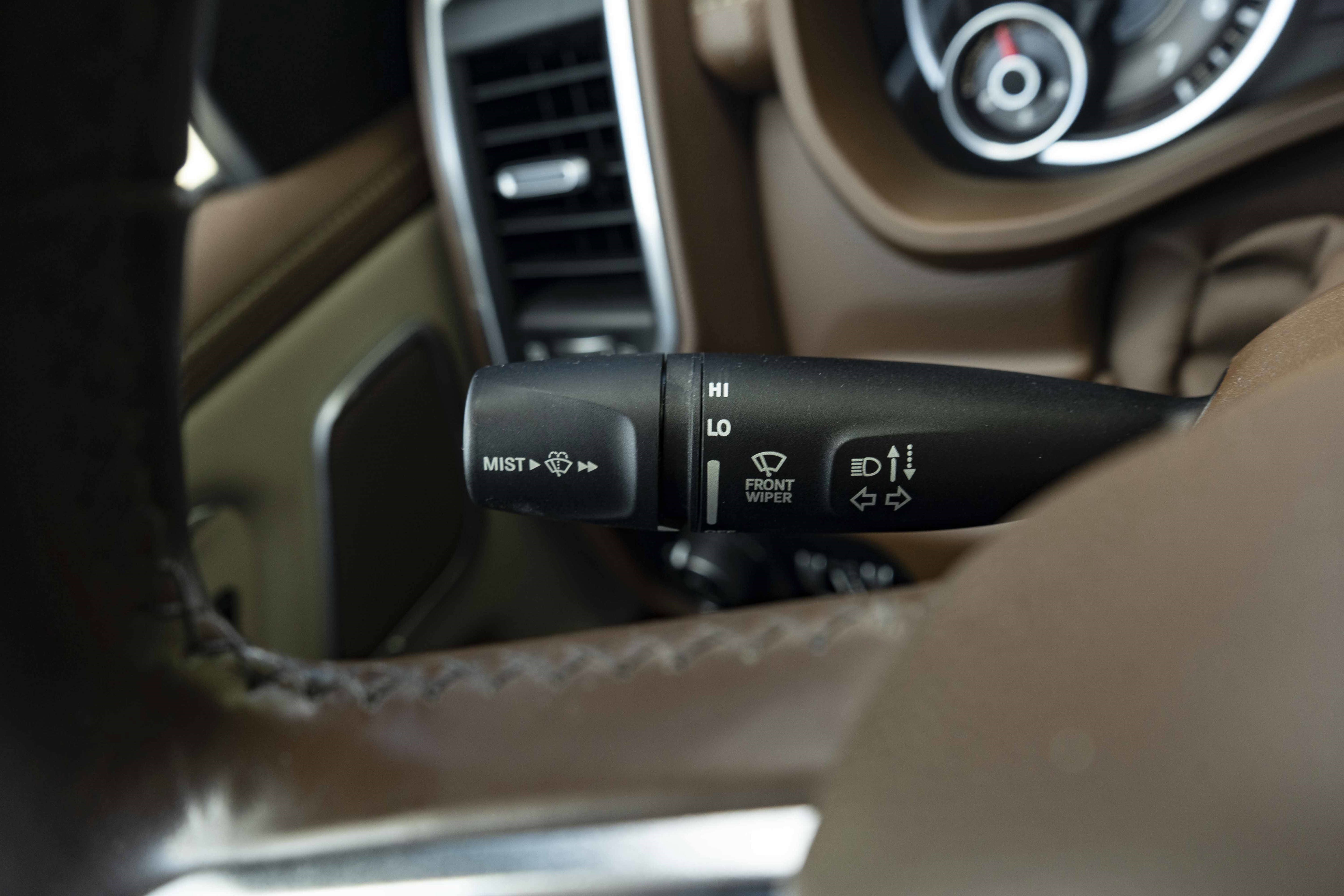 Used 2019 RAM 1500 Laramie AWD/4WD image 24
