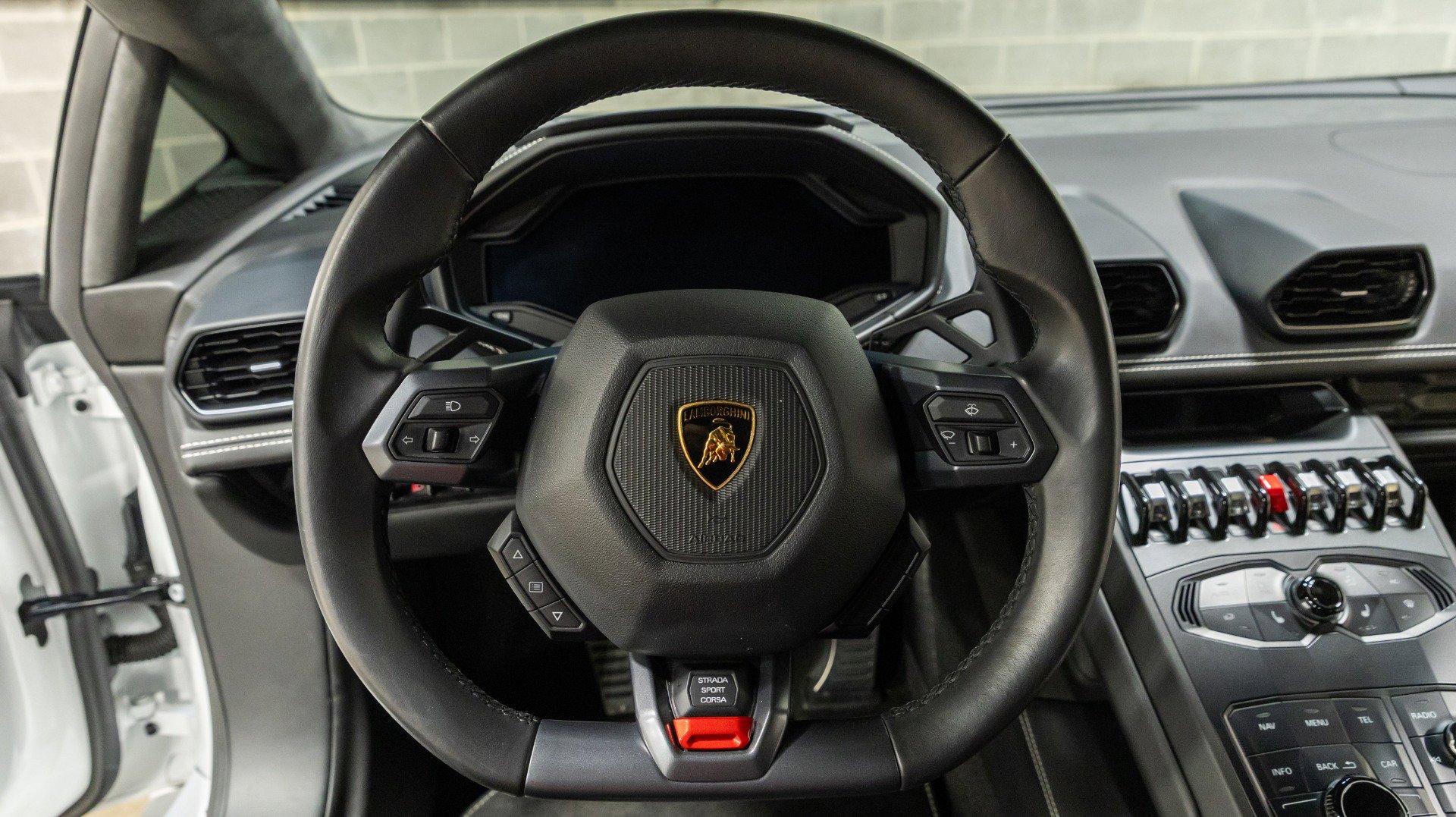 Used 2016 Lamborghini Huracan LP 610-4 image 54