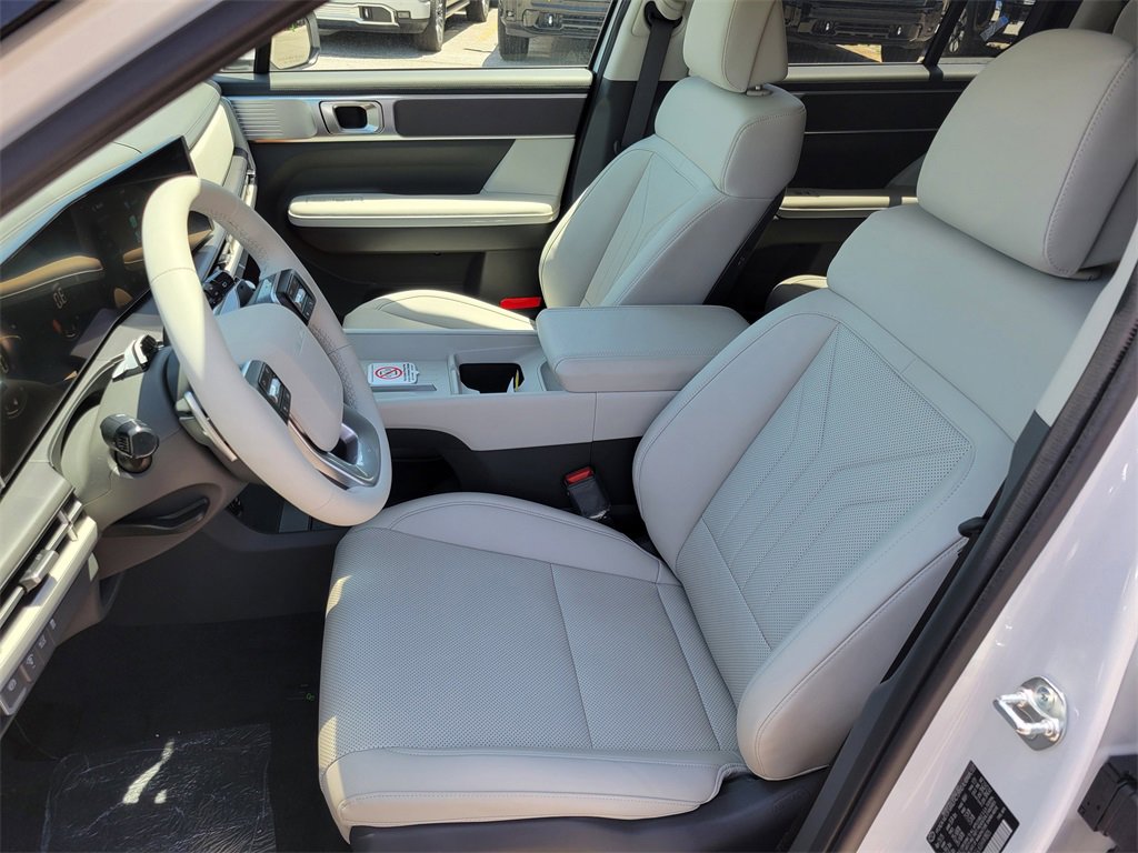 New 2025 Hyundai Santa Fe SEL image 11