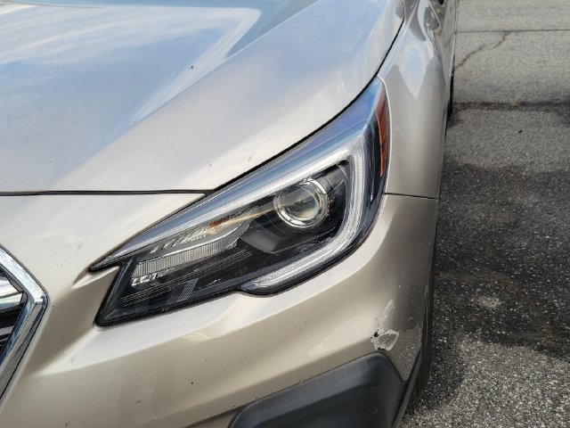 Used 2019 Subaru Outback 2.5i Limited w/ Popular Package #2 AWD/4WD image 4
