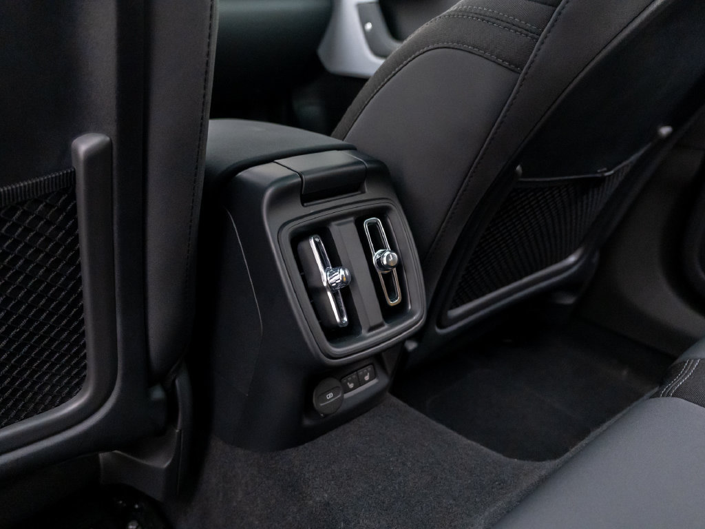 Used 2023 Polestar Polestar 2 w/ Pilot Pack AWD/4WD image 18