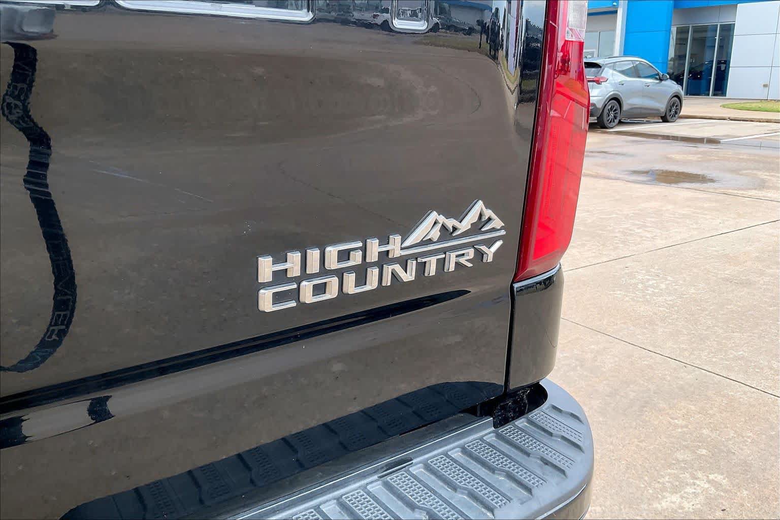 Used 2019 Chevrolet Silverado 1500 High Country w/ Trailer Camera Package AWD/4WD image 10