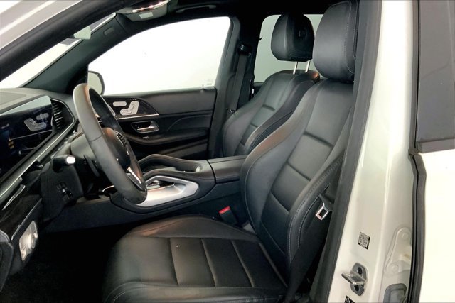 Used 2023 Mercedes-Benz GLS 450 4MATIC image 10