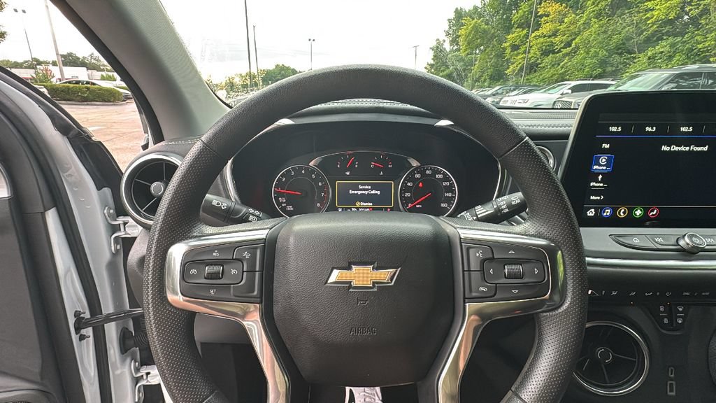 Used 2025 Chevrolet Blazer LT AWD/4WD image 15