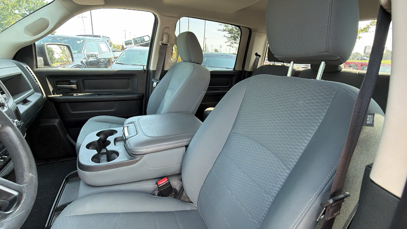 Used 2019 RAM 1500 Express AWD/4WD image 17