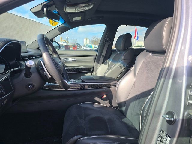 Used 2022 Genesis GV70 3.5T Sport w/ Sport Prestige Package image 12