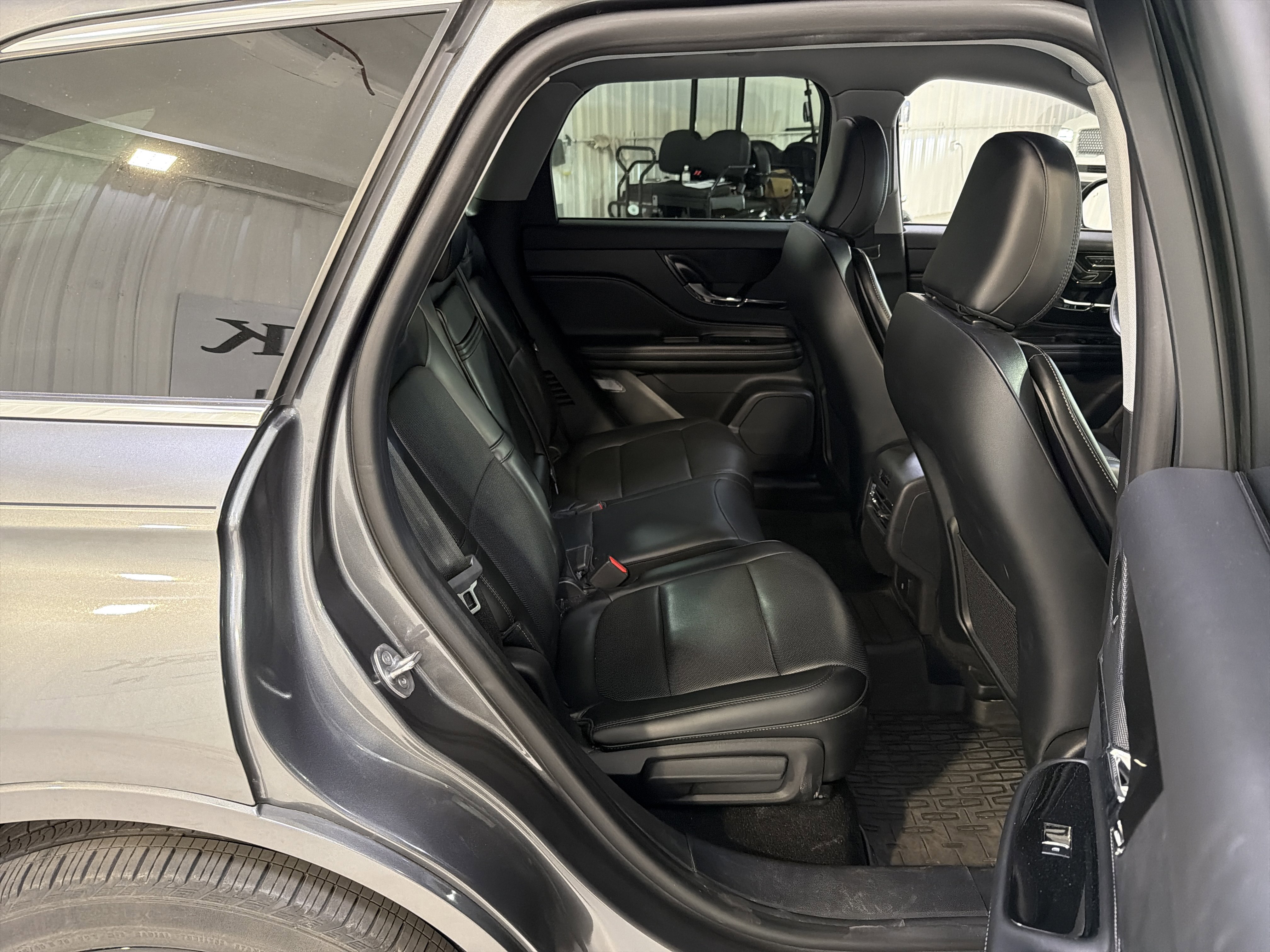 Used 2022 Lincoln Corsair Reserve w/ Luxury Package image 12