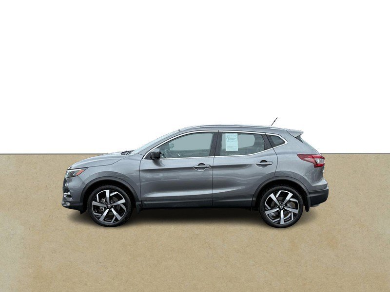 Used 2021 Nissan Rogue Sport SL w/ Premium Package image 2