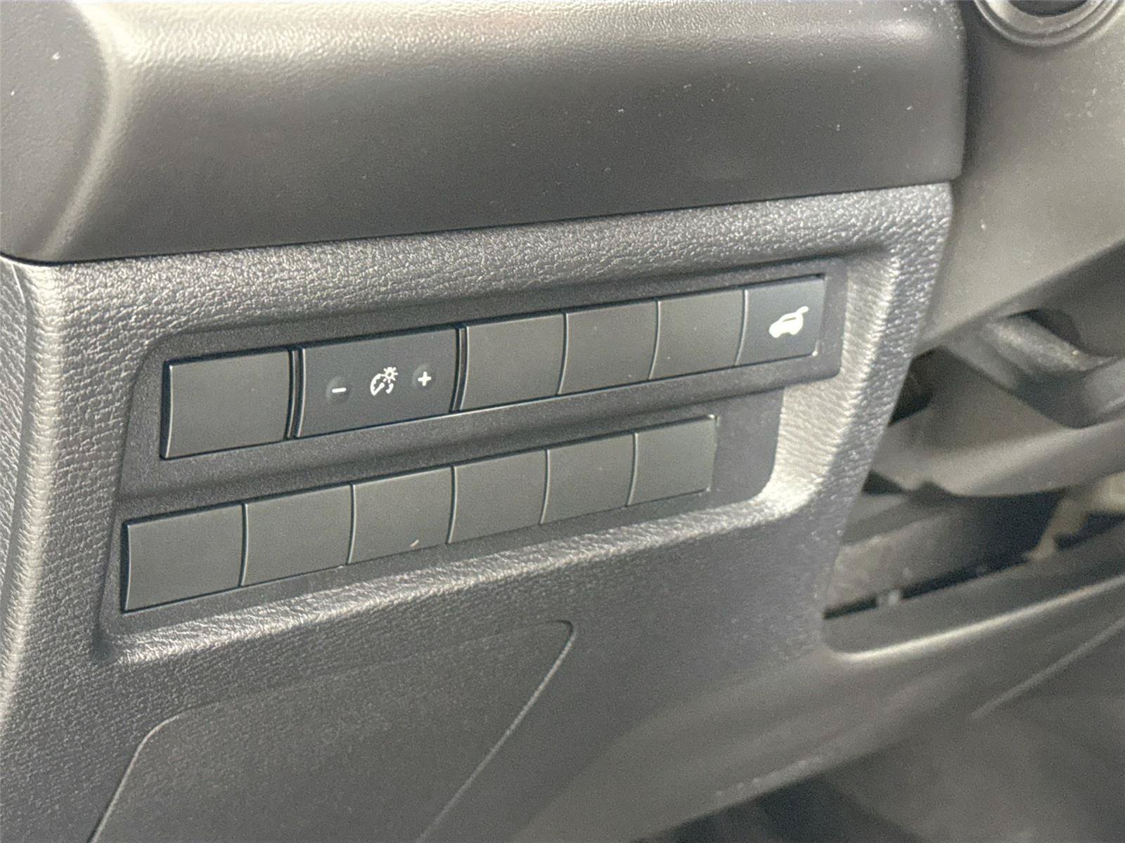 Used 2024 Mitsubishi Outlander SEL FWD image 16