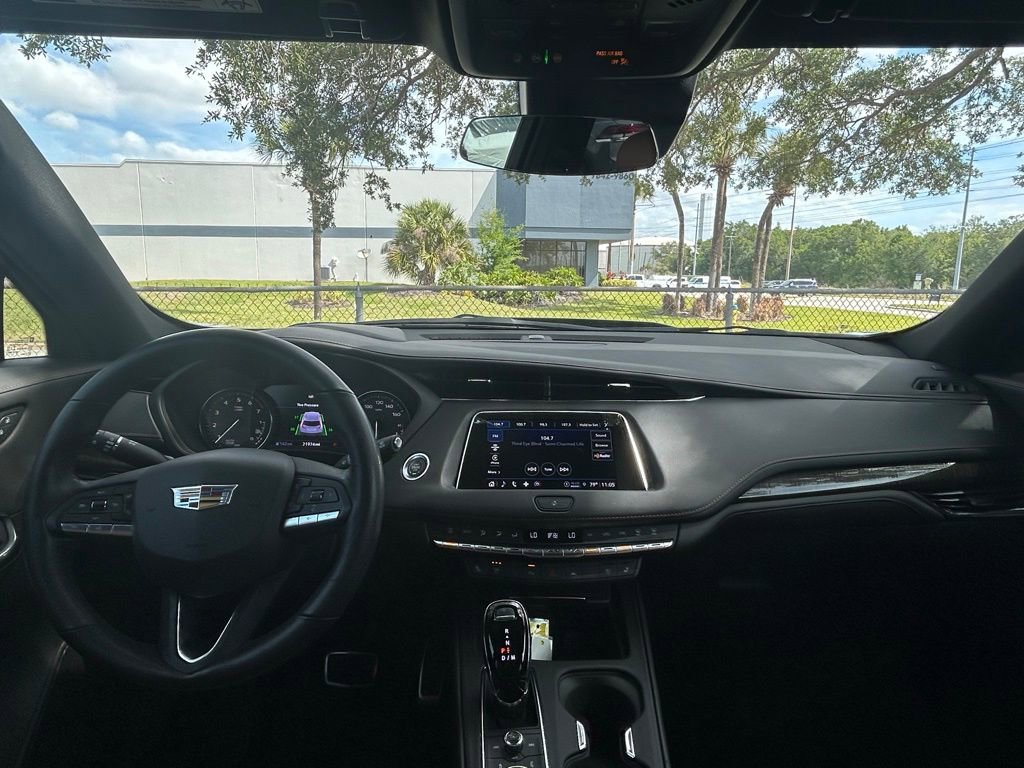 Used 2023 Cadillac XT4 Sport FWD image 11