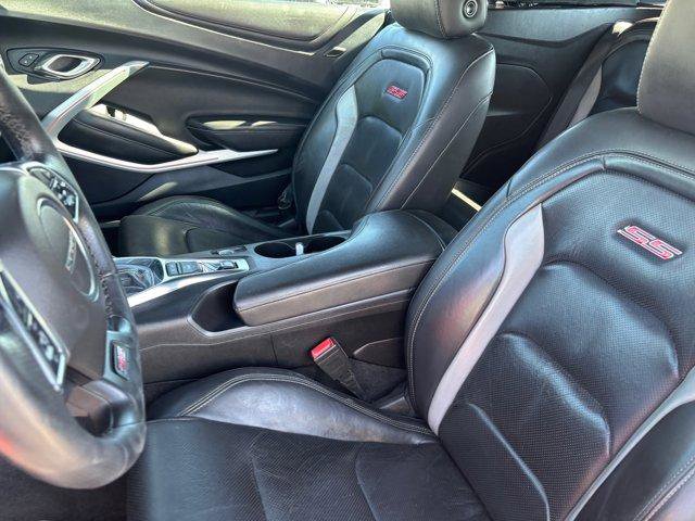 Used 2020 Chevrolet Camaro SS image 18
